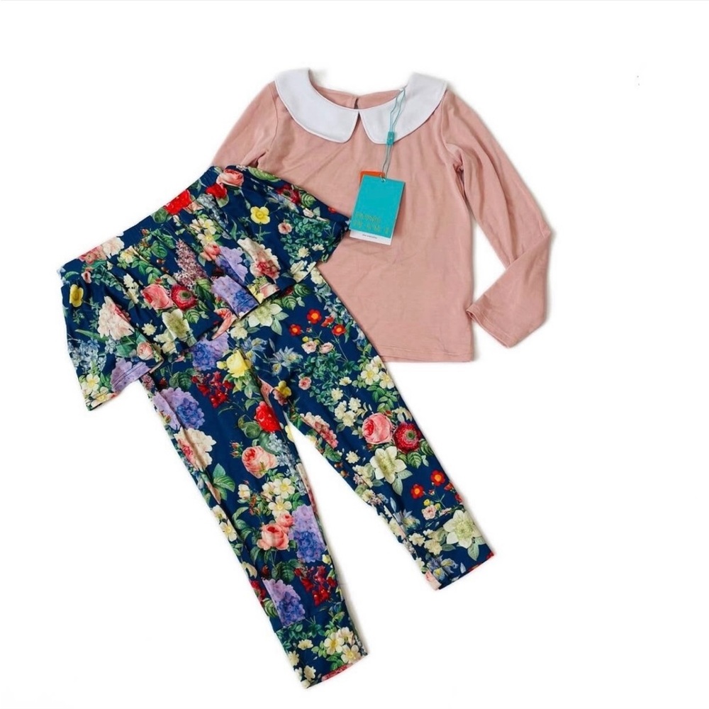 Posh Peanut outfit